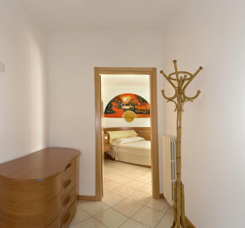 לידו די ג'סולו Villa Hanna חדר תמונה