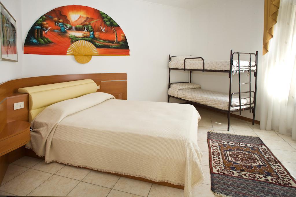 לידו די ג'סולו Villa Hanna חדר תמונה