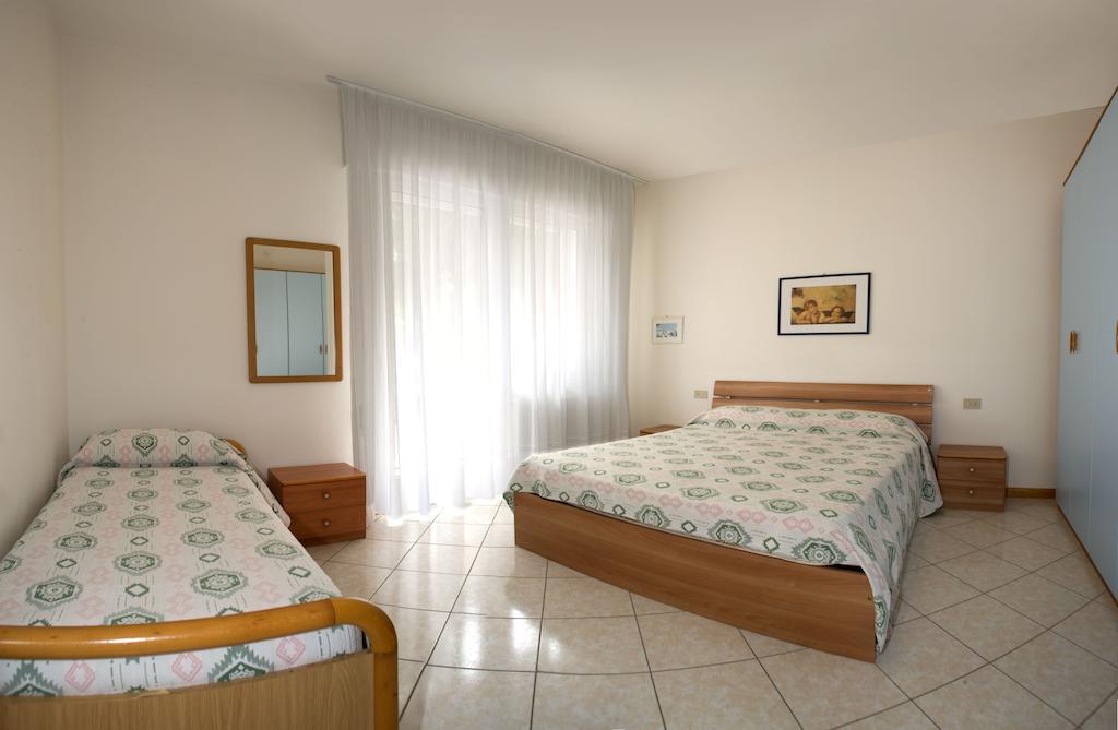 לידו די ג'סולו Villa Hanna חדר תמונה
