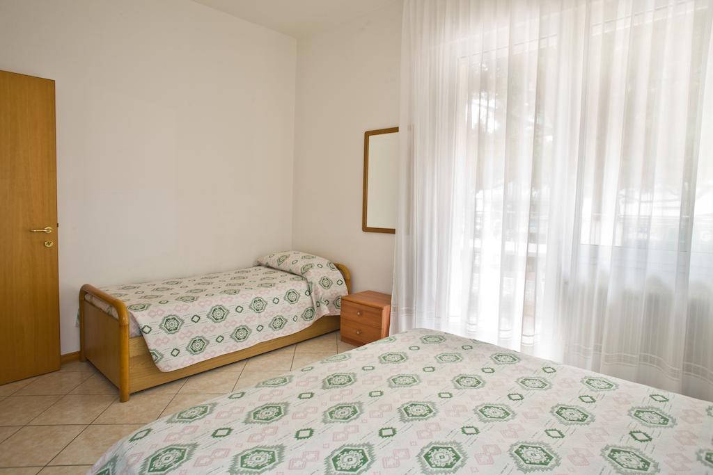 לידו די ג'סולו Villa Hanna חדר תמונה