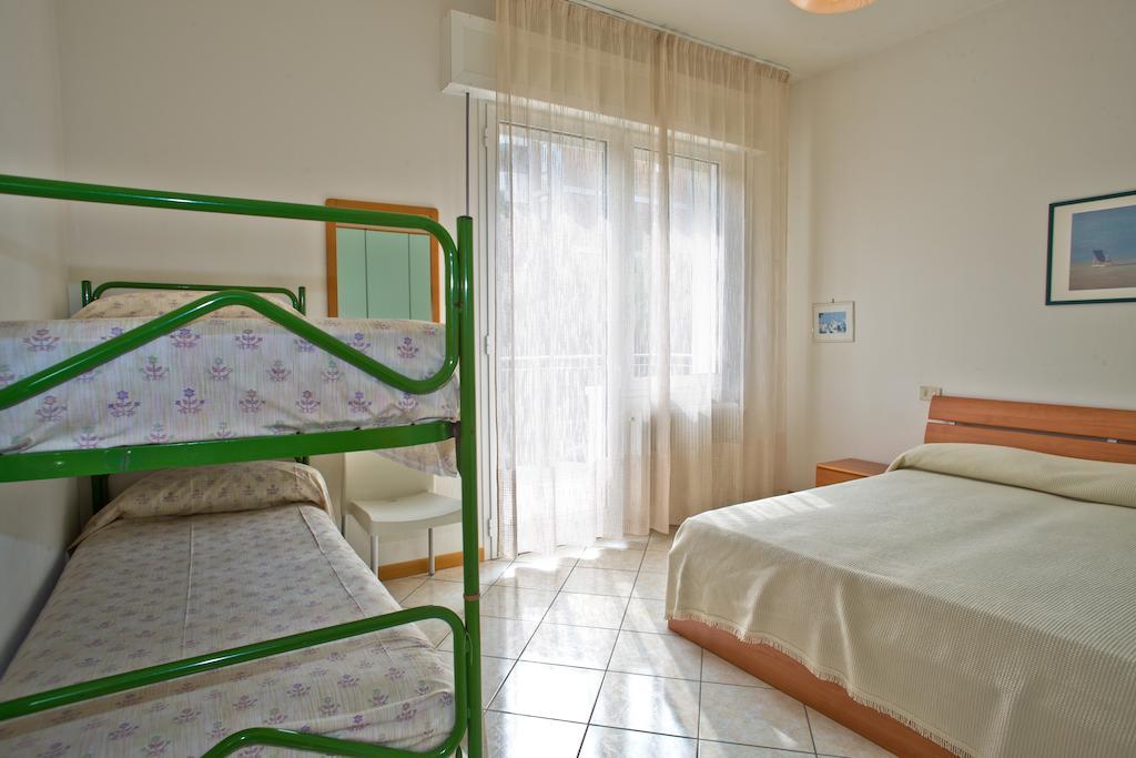 לידו די ג'סולו Villa Hanna חדר תמונה